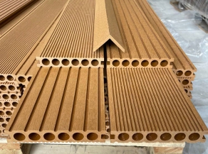 Sàn gỗ nhựa ngoài trời lỗ tròn màu teak dài 2,2m